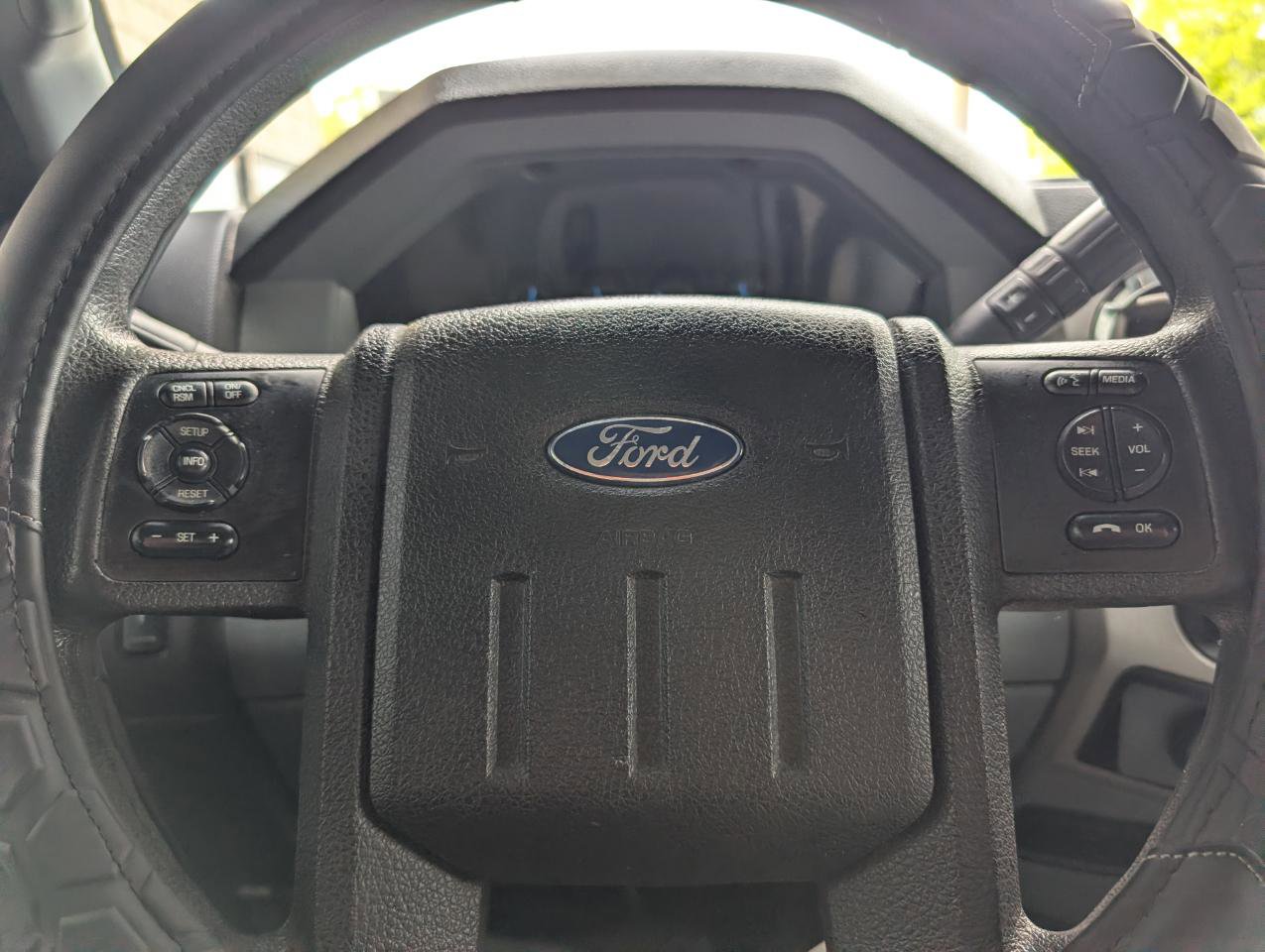 Used 2015 Ford F250 XLT w/ Camper Package image 14