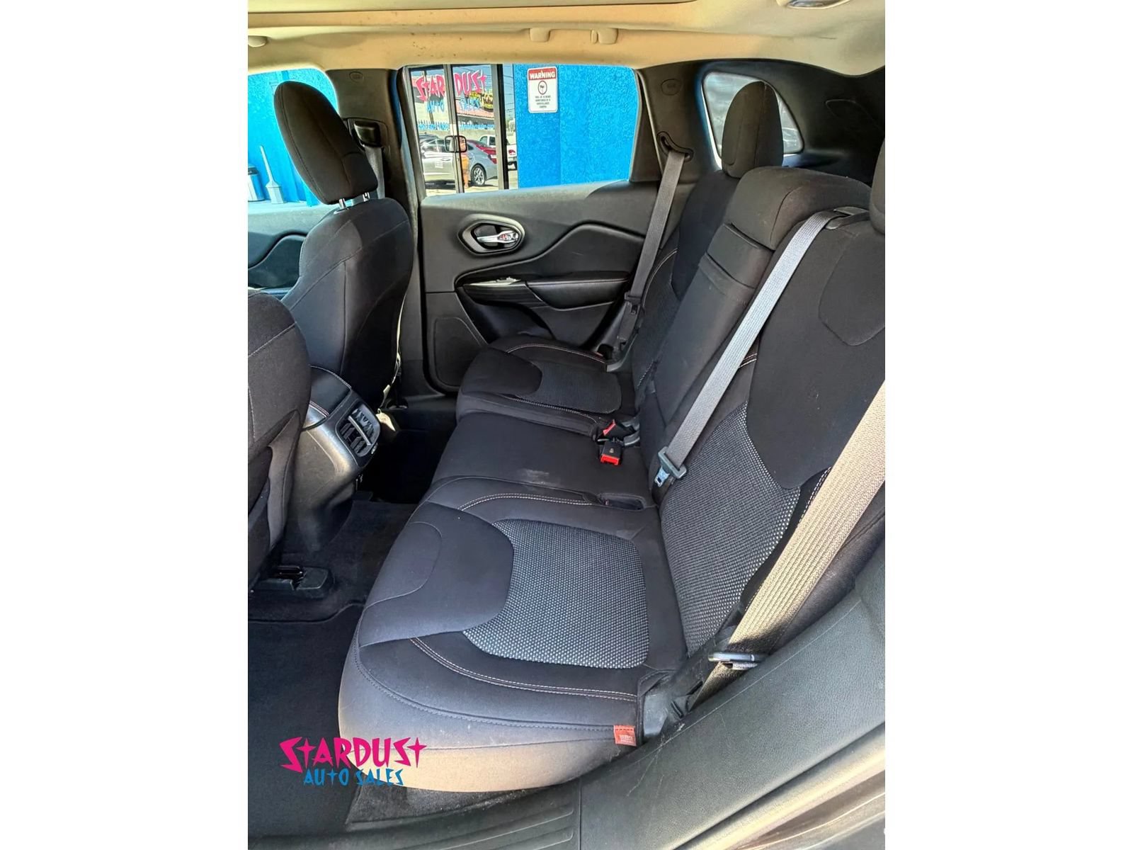 Used 2017 Jeep Cherokee 75th Anniversary FWD image 12