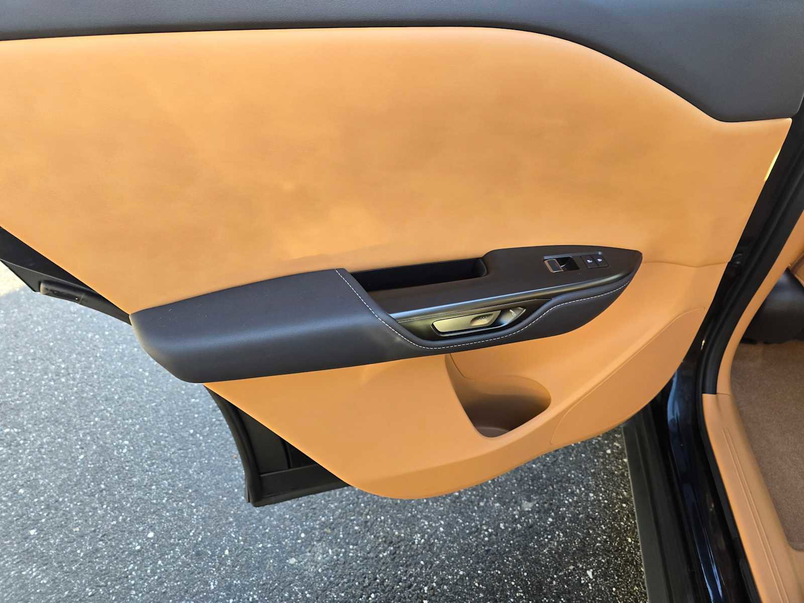 Used 2023 Lexus RZ 450e Premium image 20