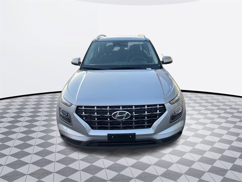Used 2025 Hyundai Venue SEL image 8