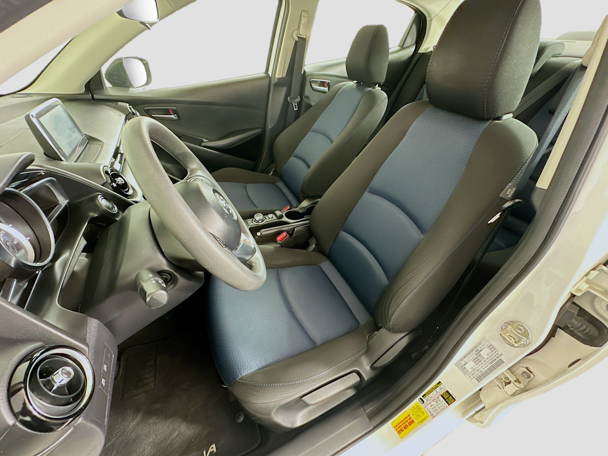 Used 2018 Toyota Yaris iA FWD image 13
