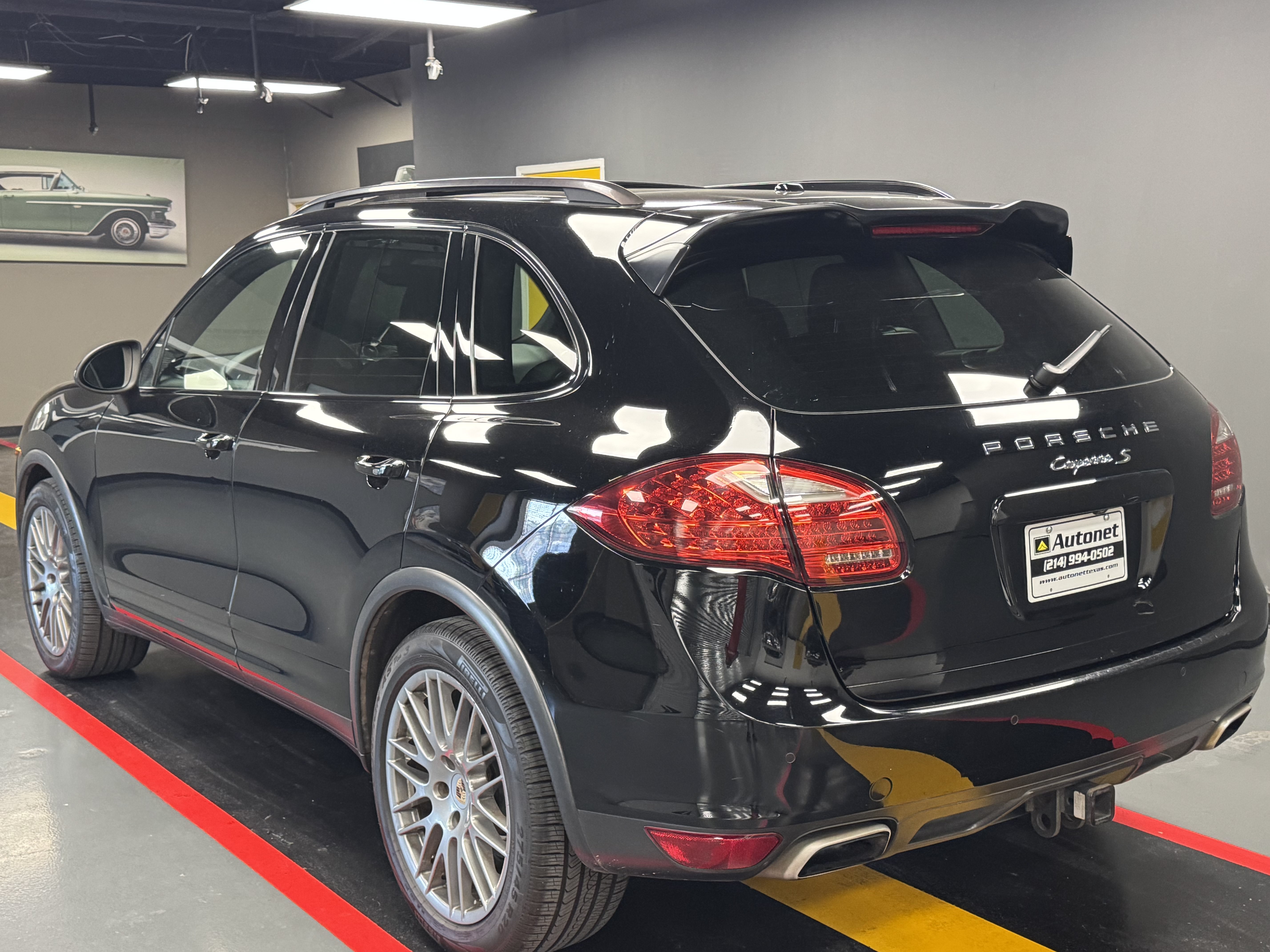 Used 2014 Porsche Cayenne S AWD/4WD image 4
