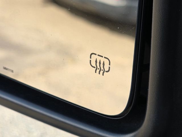 Used 2019 Jeep Wrangler Unlimited Sahara AWD/4WD image 26