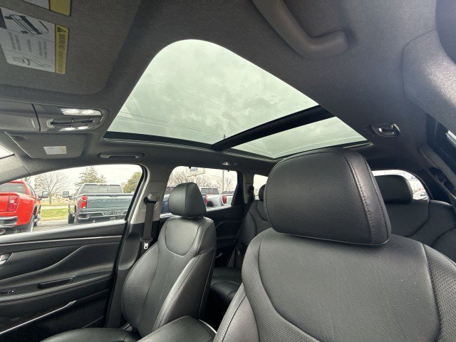 Used 2019 Hyundai Santa Fe AWD image 16