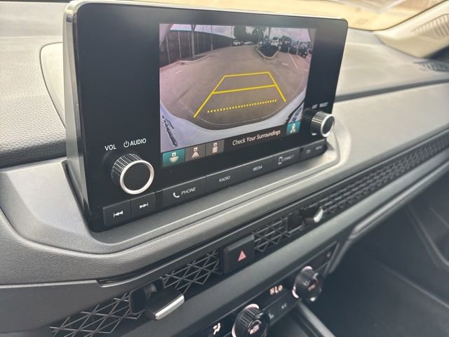 Used 2024 Honda Accord EX image 10