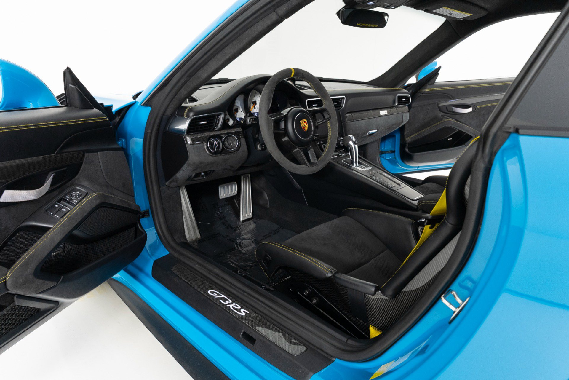 Used 2019 Porsche 911 GT3 RS RWD image 4