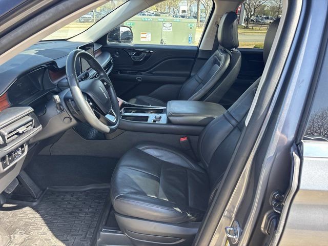 Used 2023 Lincoln Aviator Reserve w/ Elements Package Plus AWD/4WD image 16