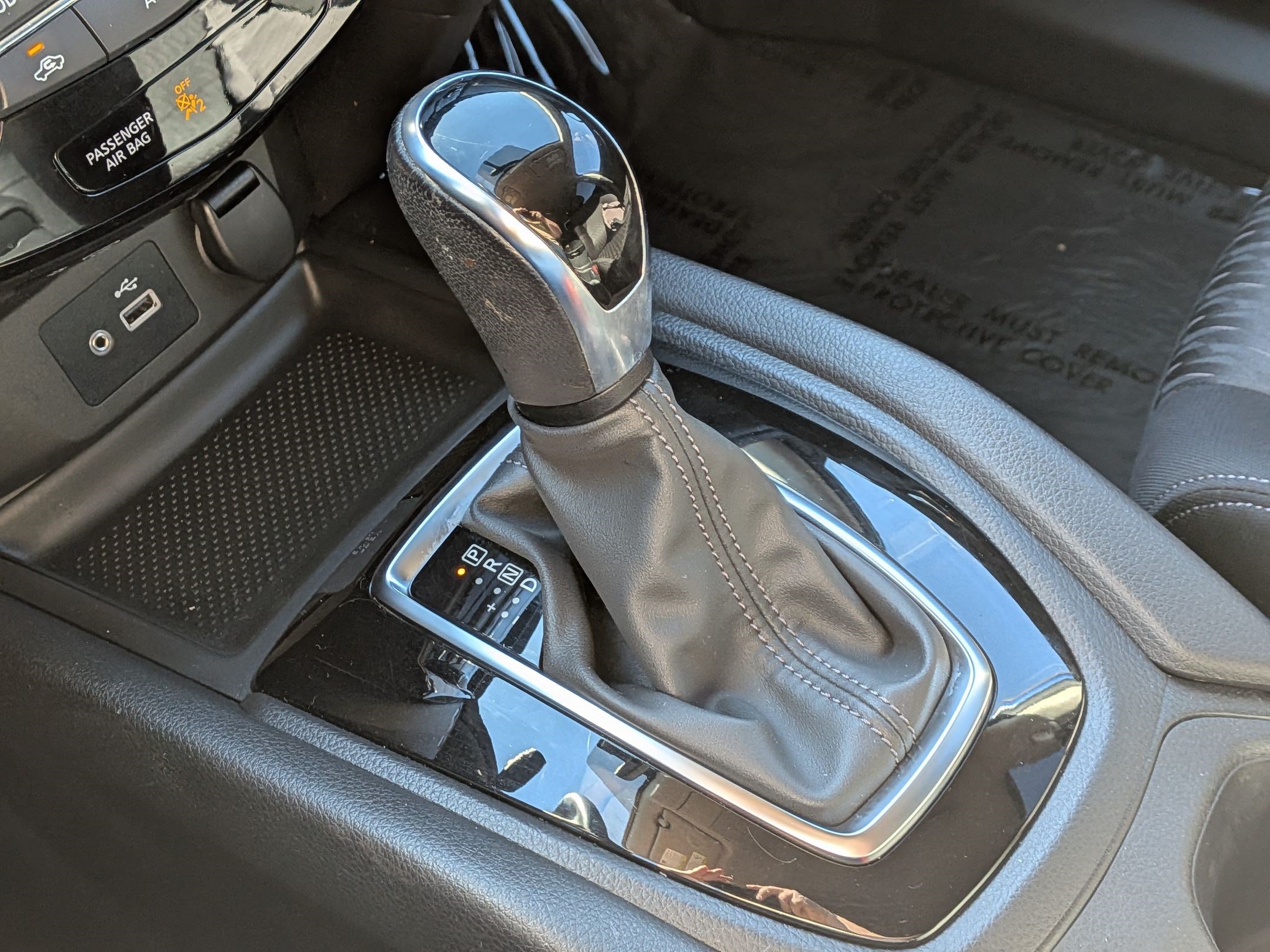 Used 2018 Nissan Rogue SV AWD/4WD image 25