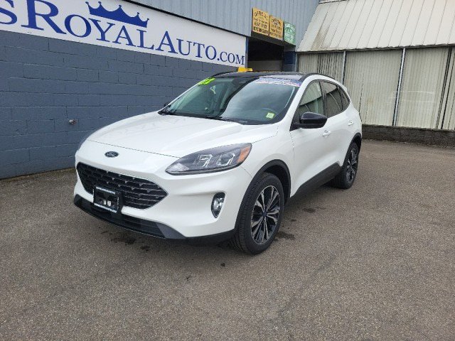 Used 2022 Ford Escape SEL w/ SEL Stealth AWD Package image 2