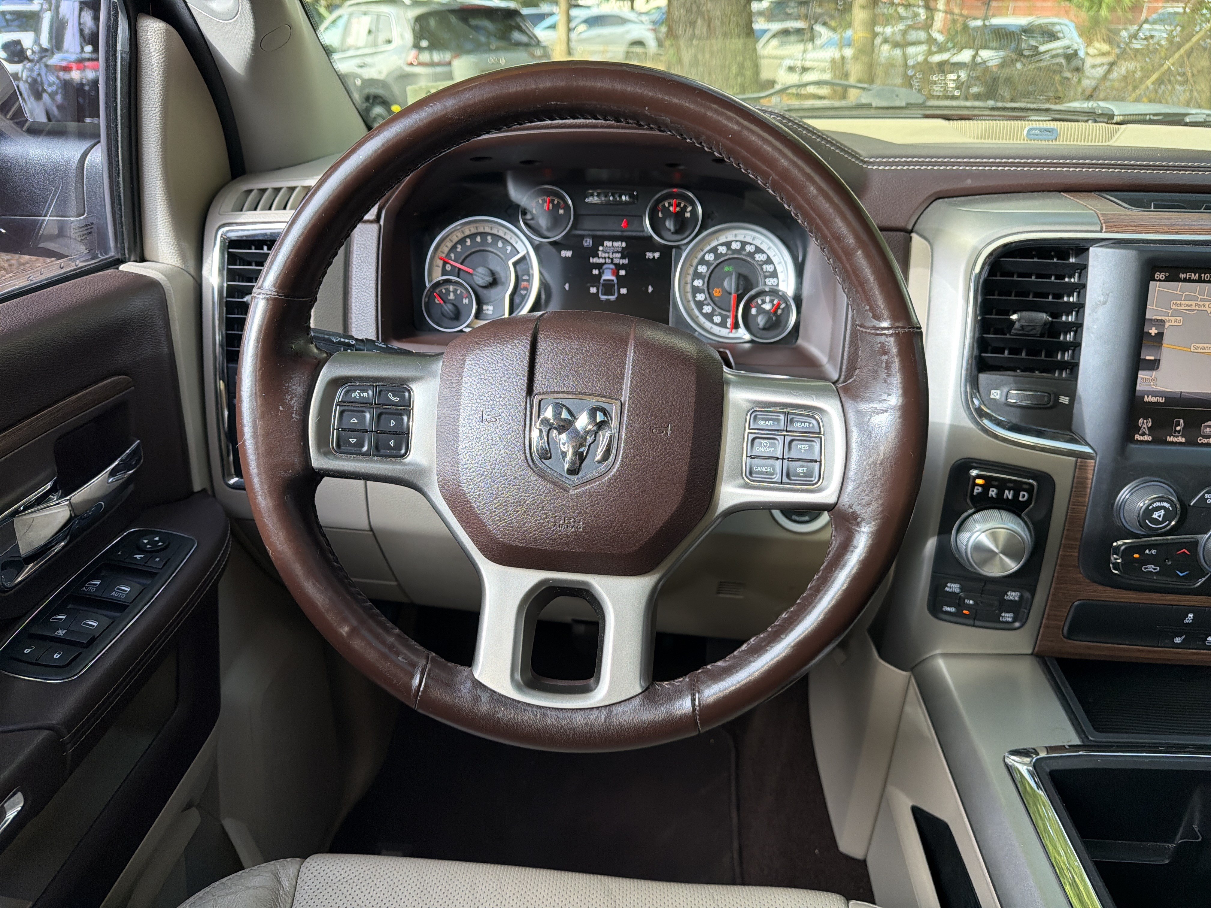 Used 2014 RAM 1500 Laramie w/ Convenience Group AWD/4WD image 32