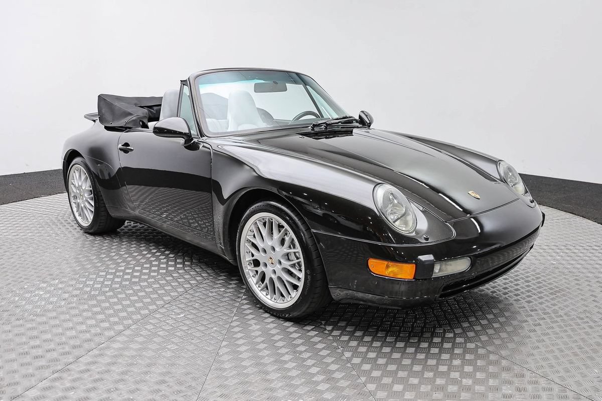 Used 1995 Porsche 911 Carrera 4 AWD/4WD image 4