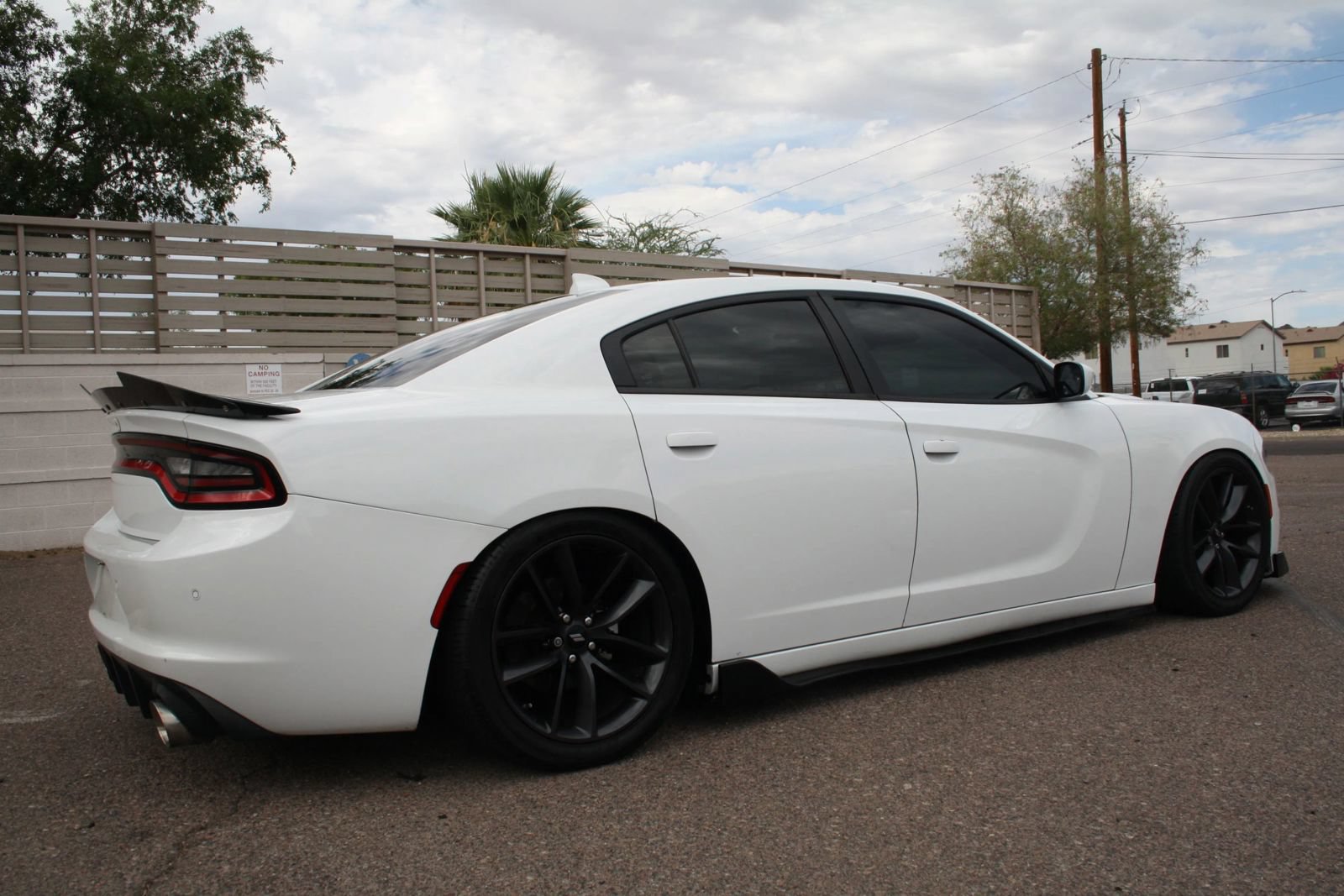 Used 2015 Dodge Charger R/T RWD image 3