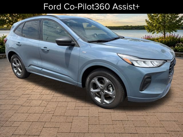 Used 2023 Ford Escape ST-Line w/ Tech Pack #1 AWD/4WD image 9