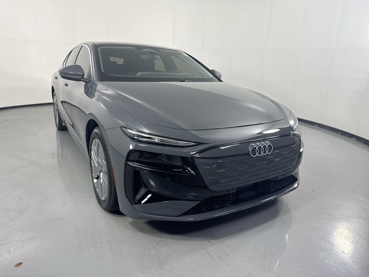 Used 2025 Audi A6 e-tron Premium w/ Ultra Package AWD/4WD image 28