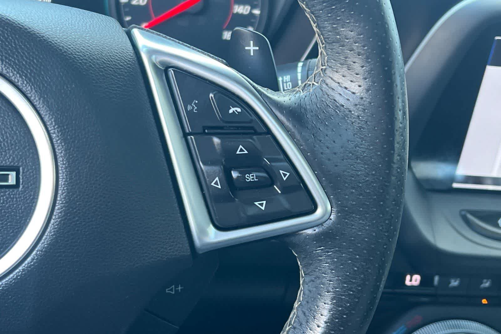 Used 2017 Chevrolet Camaro LT RWD image 31