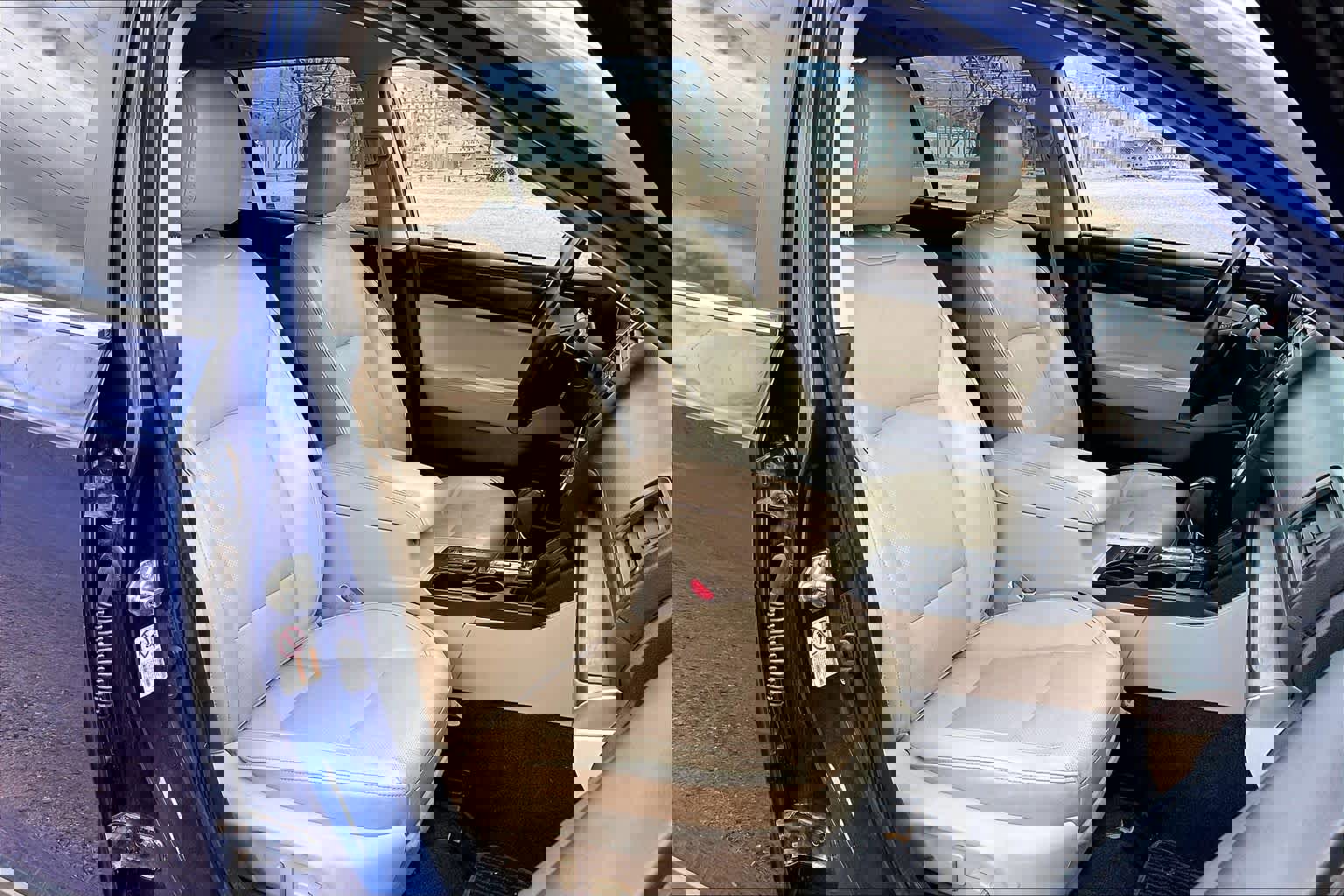 Used 2015 Subaru Outback 2.5i Limited AWD/4WD image 9