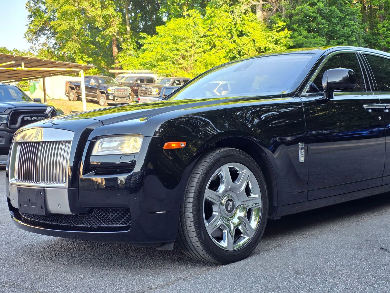 Used 2011 Rolls-Royce Ghost RWD image 2