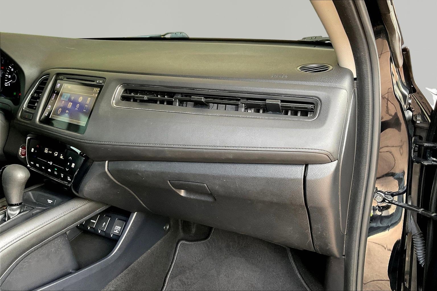 Used 2018 Honda HR-V EX image 25