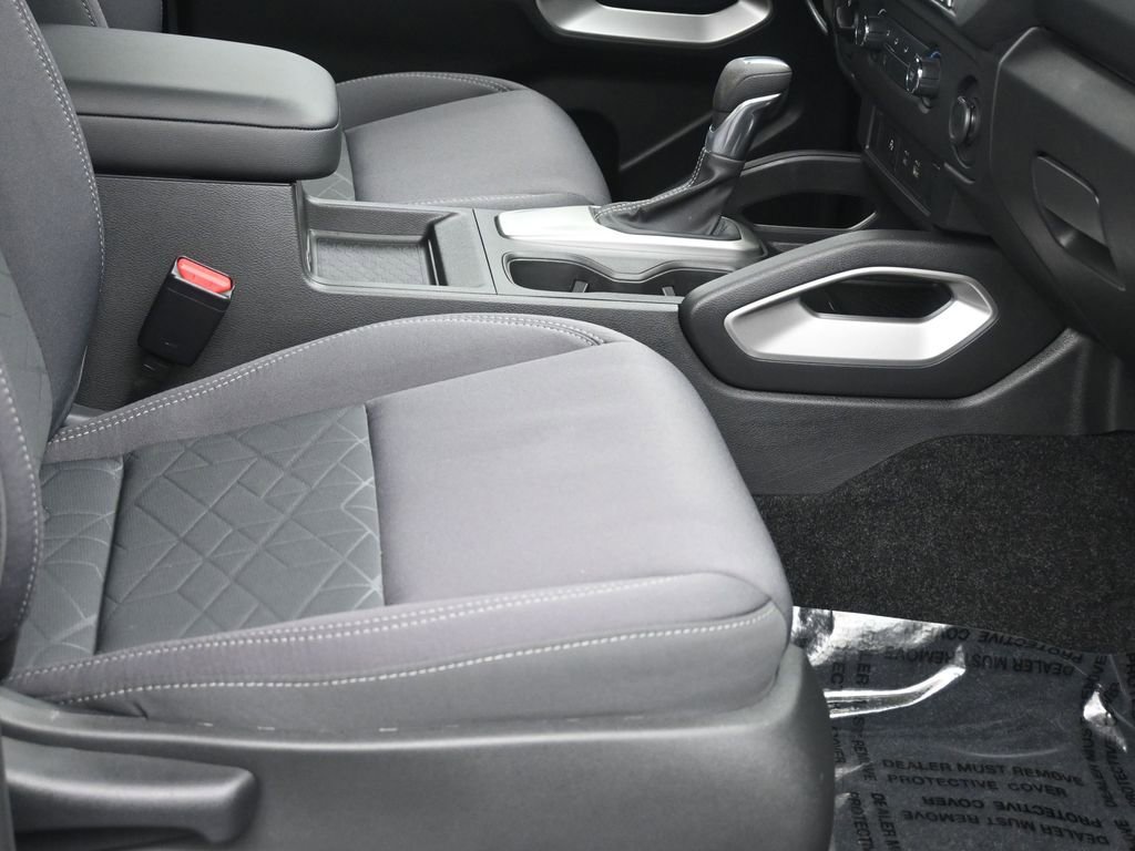 Used 2025 Nissan Frontier SV image 7