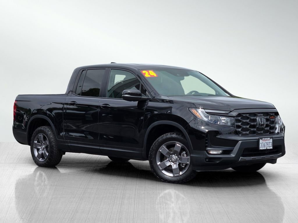 Used 2024 Honda Ridgeline TrailSport image 1