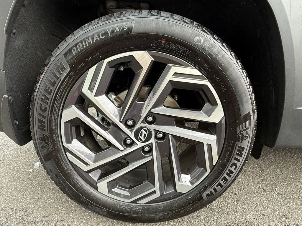 Certified 2026 Hyundai Tucson Limited AWD/4WD image 32