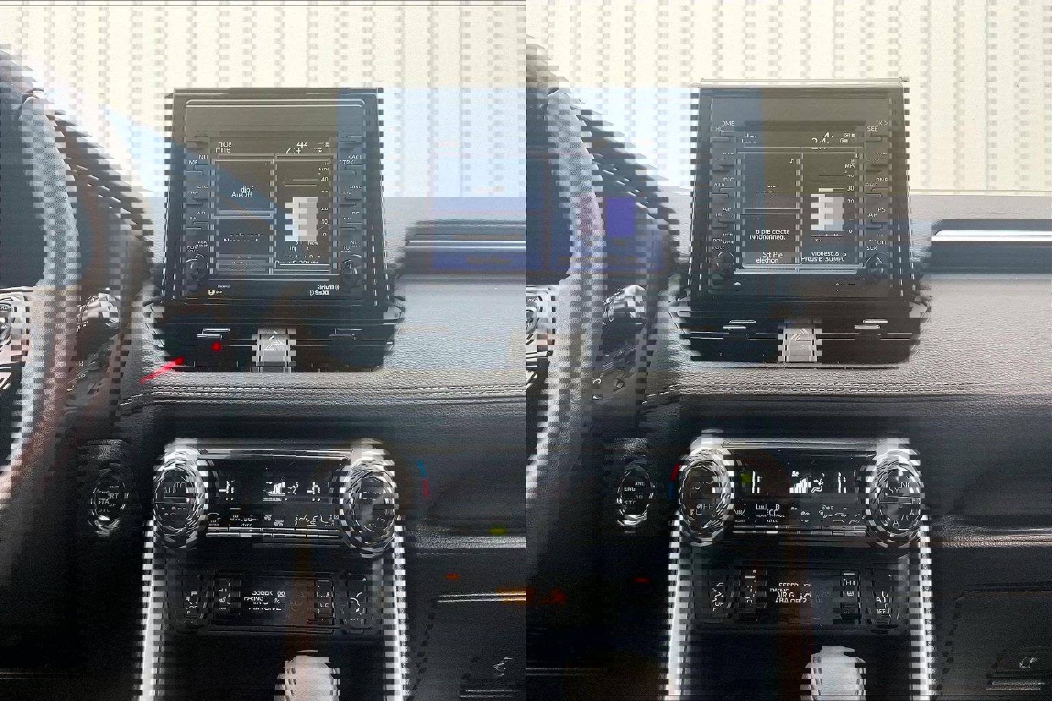 Used 2022 Toyota RAV4 XLE w/ Convenience Package image 38