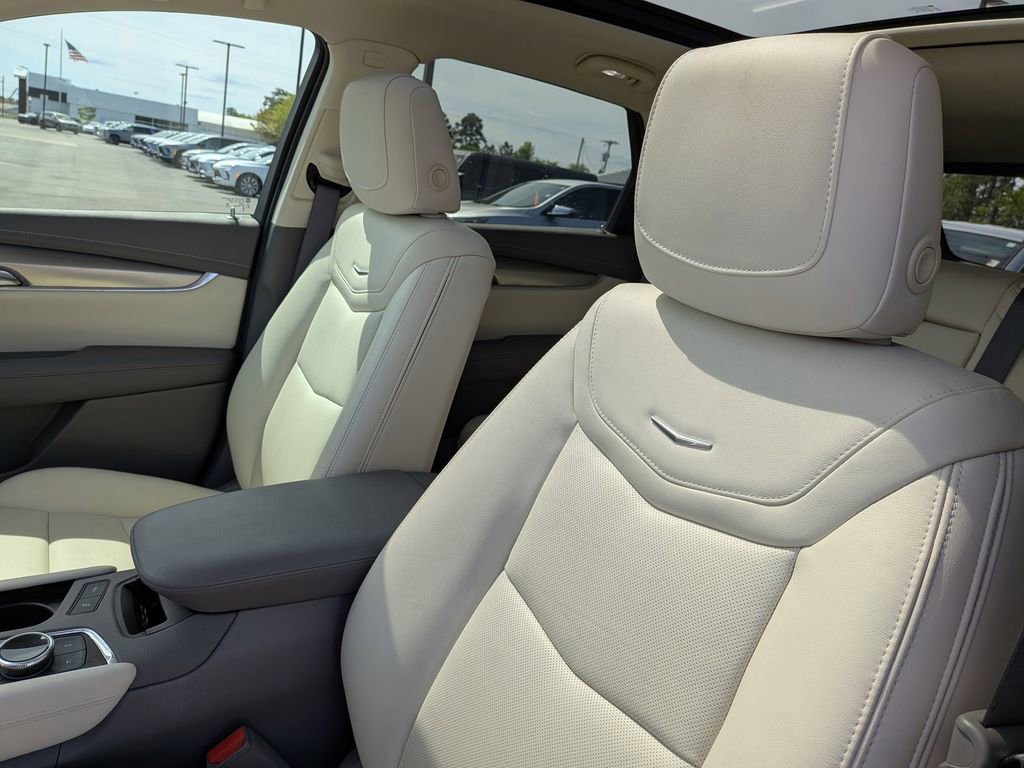Certified 2023 Cadillac XT5 Premium Luxury w/ Technology Package image 11