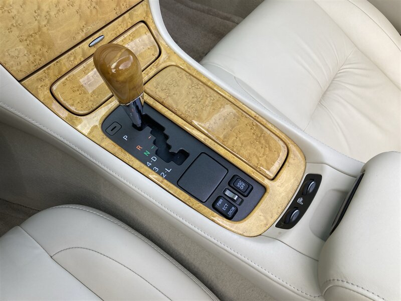 Used 2002 Lexus SC 430 Convertible RWD image 29