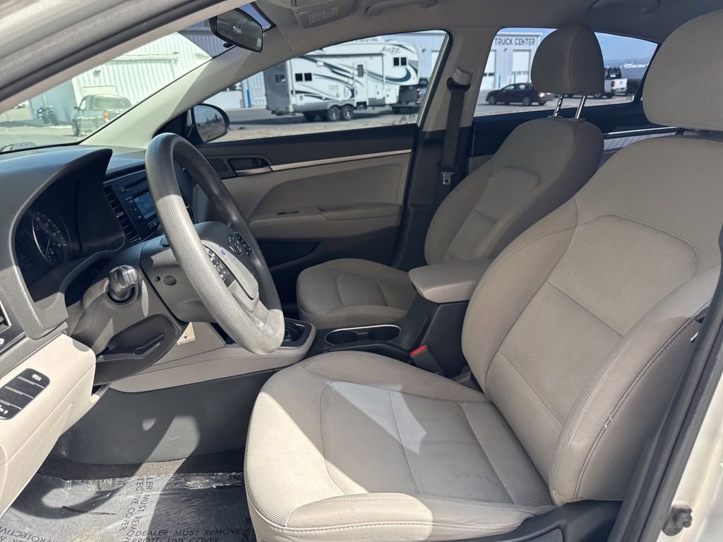 Used 2017 Hyundai Elantra SE image 10