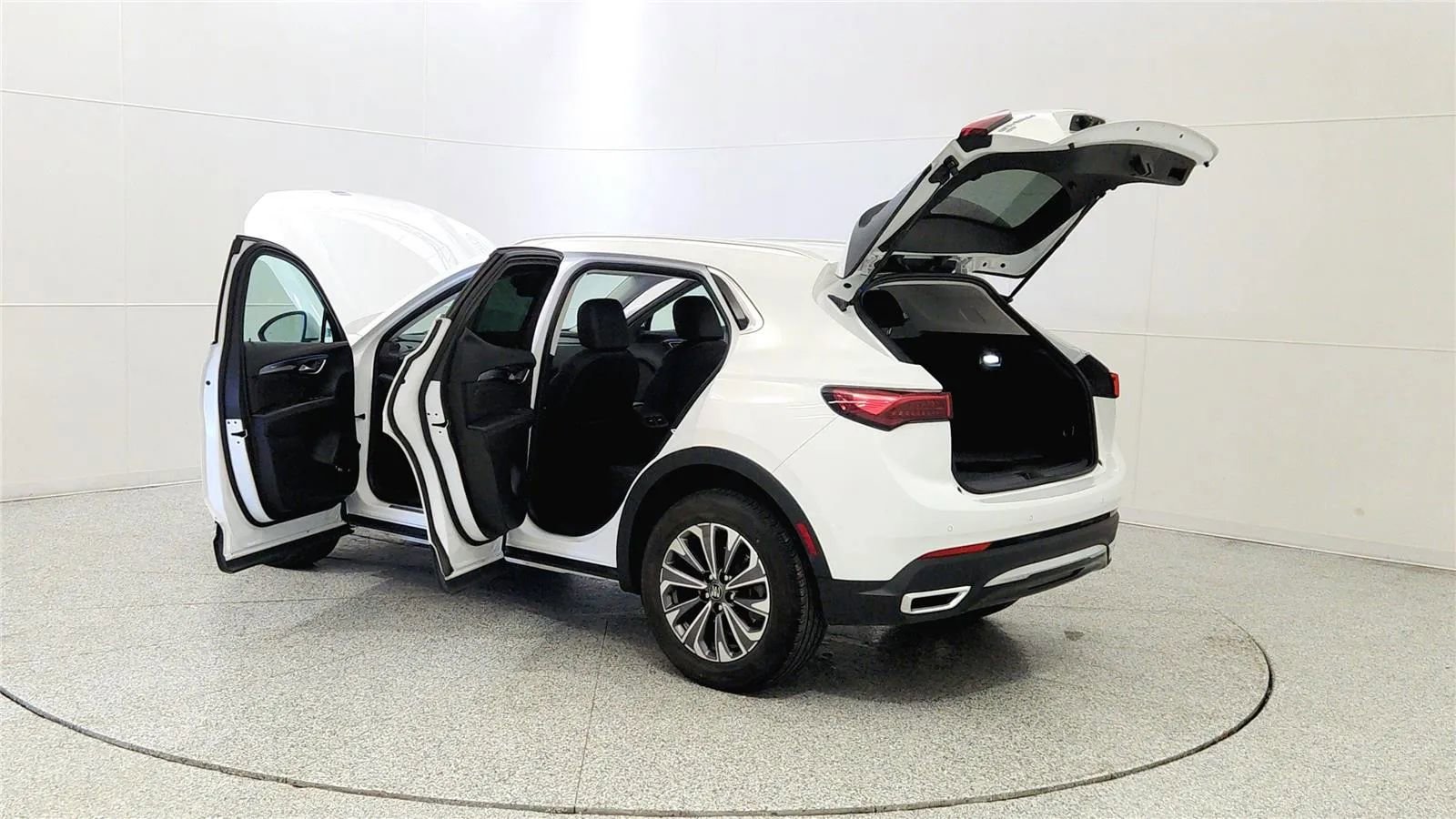 Used 2024 Buick Envision Preferred image 11