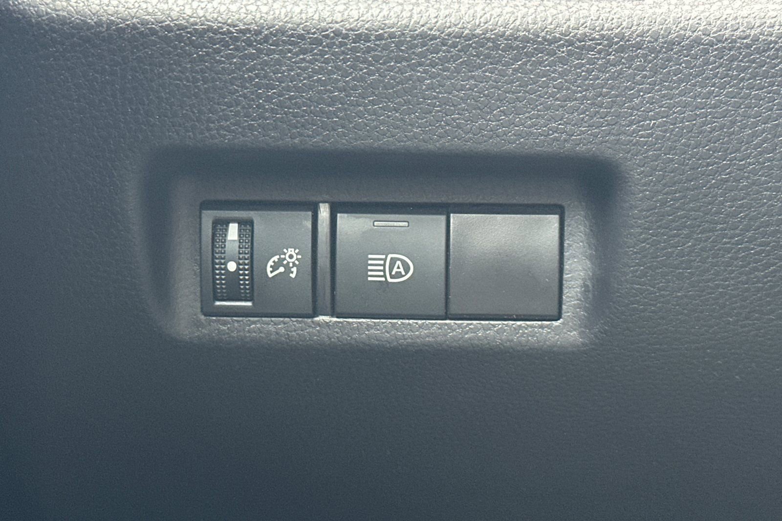 Certified 2025 Toyota RAV4 XLE image 44