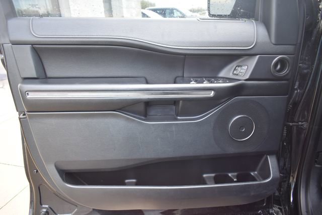 Used 2018 Ford Expedition Max XLT w/ Equipment Group 202A AWD/4WD image 20