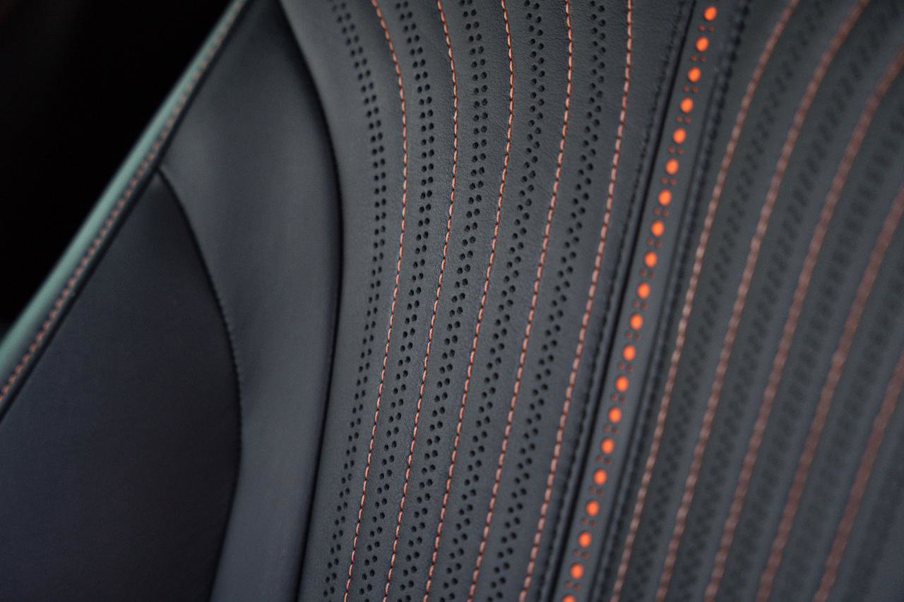 Used 2018 Aston Martin DB11 Coupe image 48