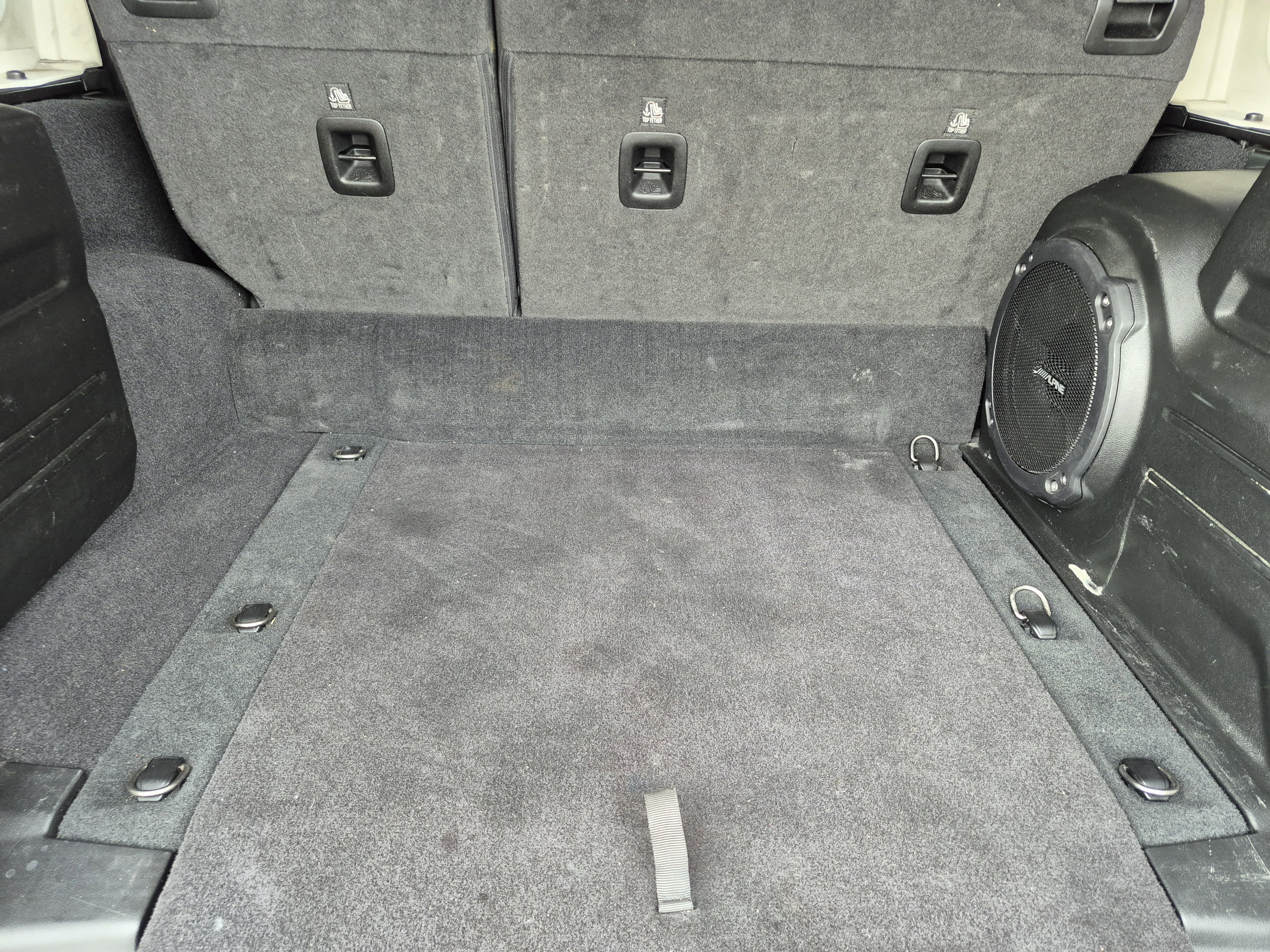 Used 2023 Jeep Wrangler Unlimited Rubicon 4xe image 32