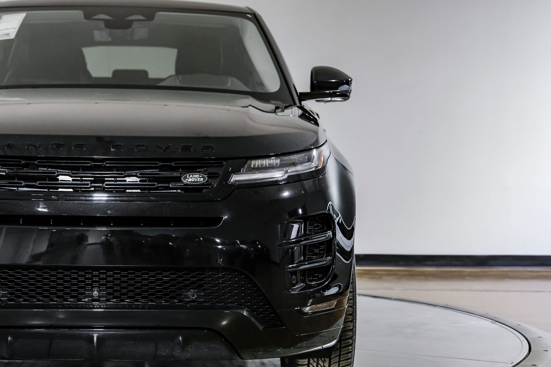 Used 2024 Land Rover Range Rover Evoque Dynamic SE AWD/4WD image 49