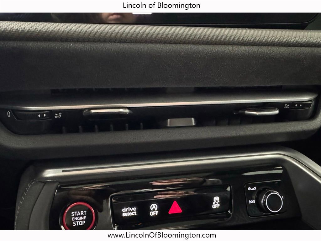 Used 2025 Audi SQ5 Prestige w/ Prestige Package image 61