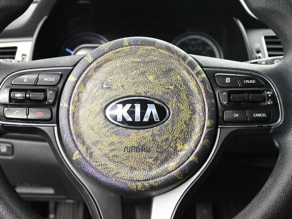 Used 2017 Kia Niro LX image 28