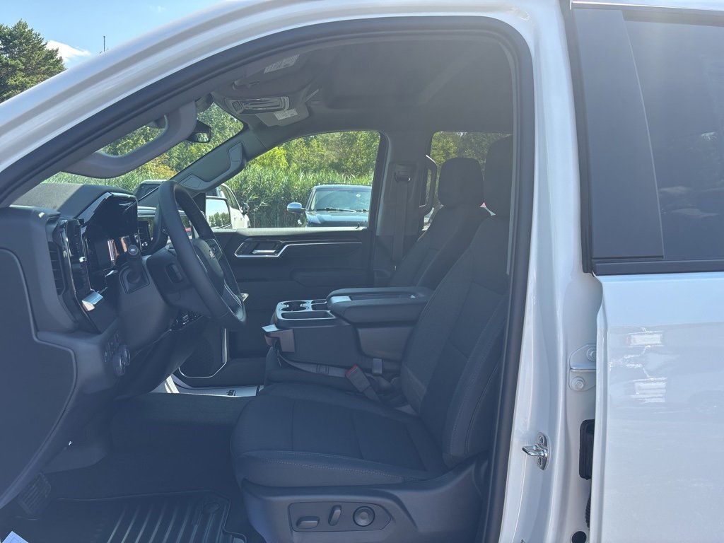 New 2026 Chevrolet Silverado 1500 LT image 9