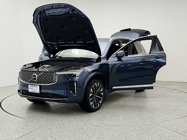 New 2026 Volvo XC90 B6 Plus w/ Protection Package AWD/4WD image 9