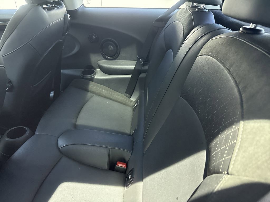 Used 2019 MINI Cooper S image 12