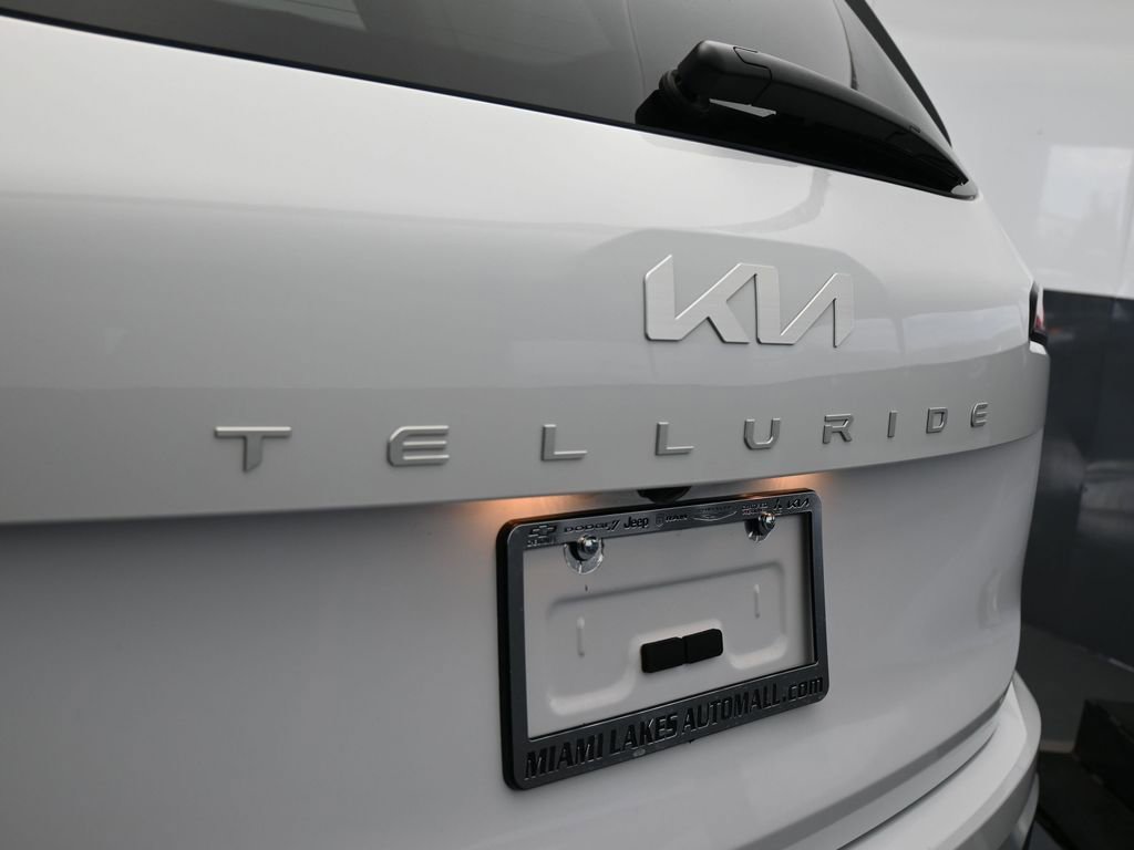 Used 2023 Kia Telluride EX image 39