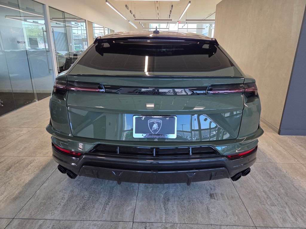Used 2024 Lamborghini Urus Performante AWD/4WD image 8