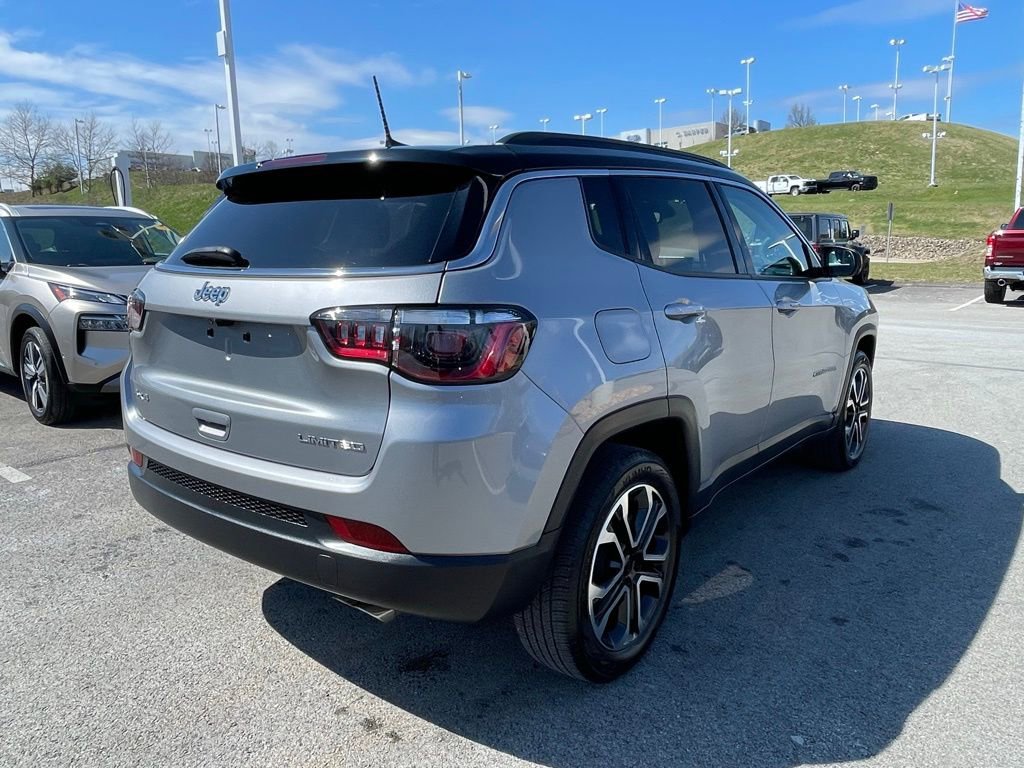 Certified 2022 Jeep Compass Limited w/ Sun and Sound Group image 4