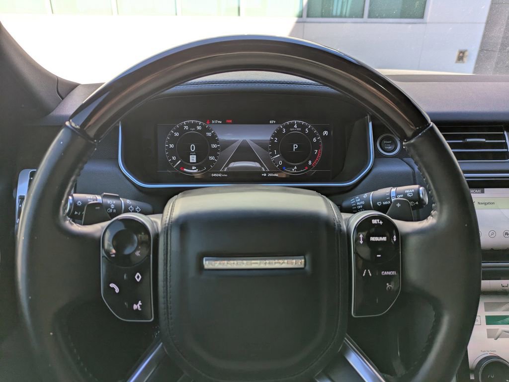 Used 2021 Land Rover Range Rover image 28