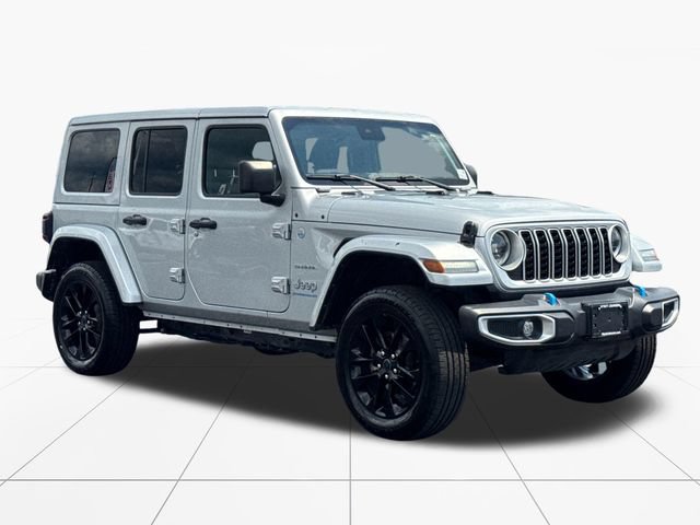 Used 2024 Jeep Wrangler Unlimited Sahara AWD/4WD image 8