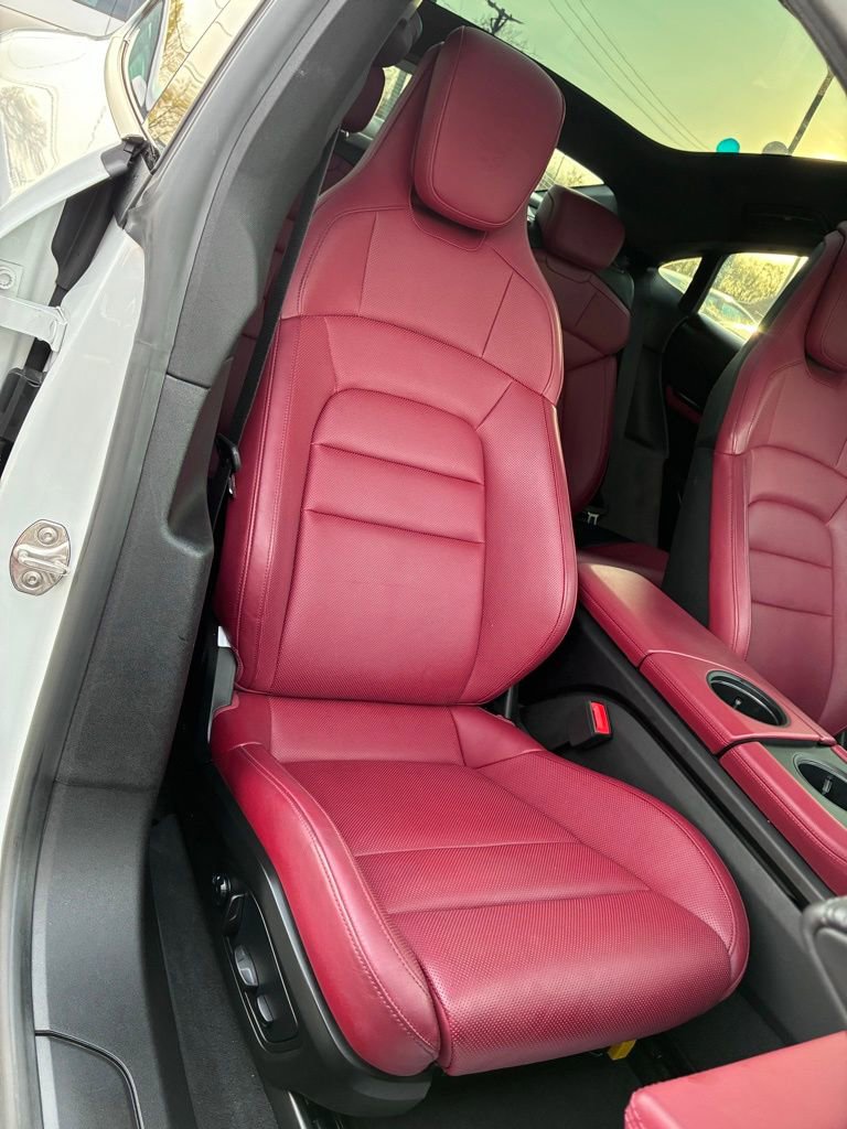 Used 2023 Porsche Taycan RWD image 19