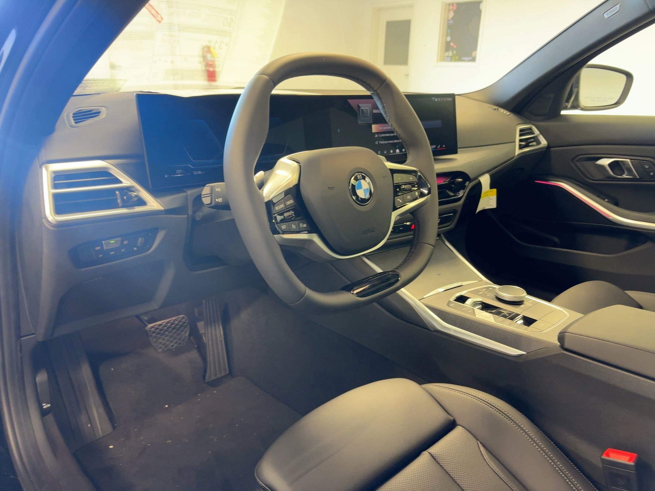 Used 2026 BMW 330i Sedan image 4