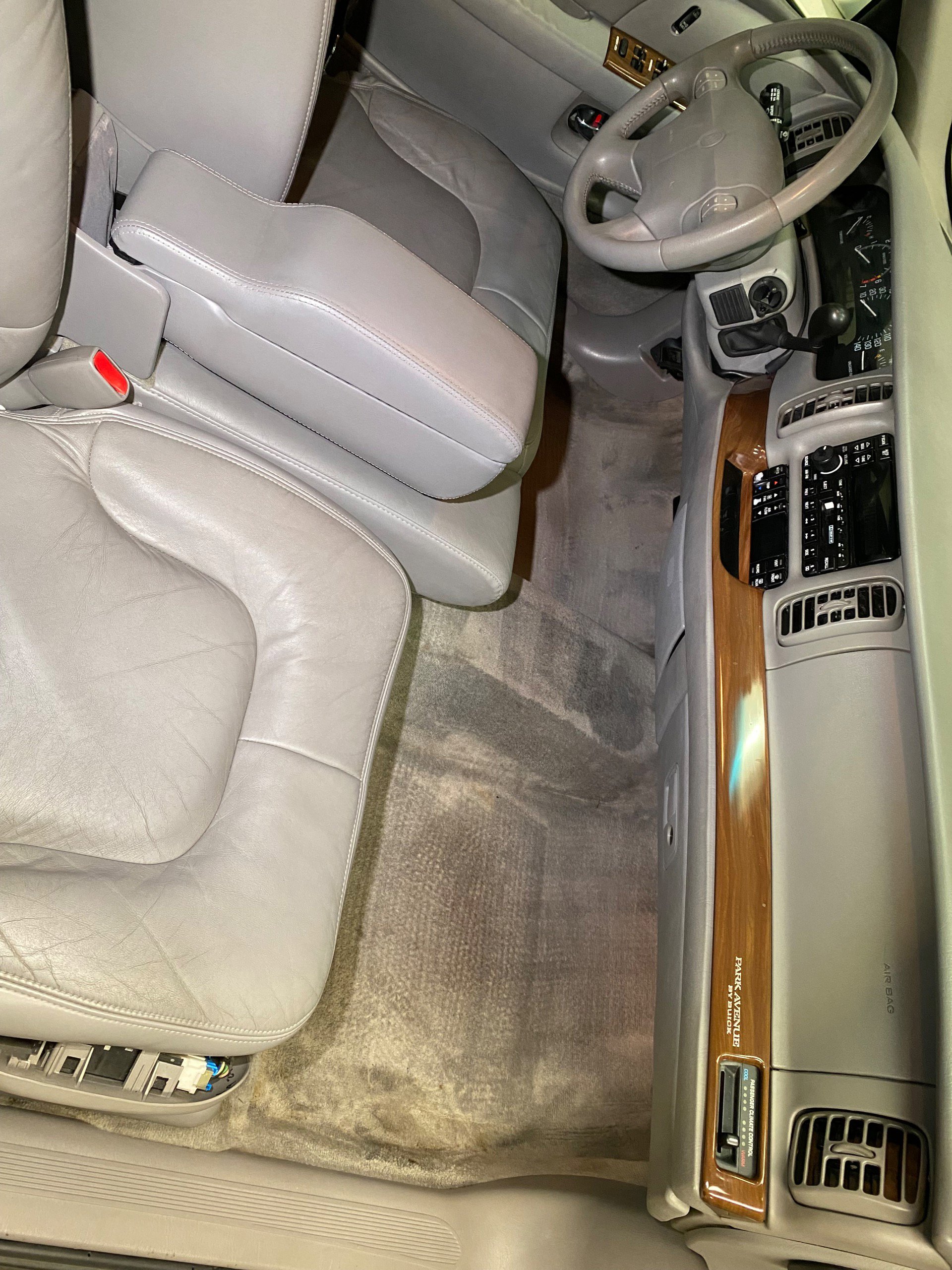 Used 2002 Buick Park Avenue FWD image 18