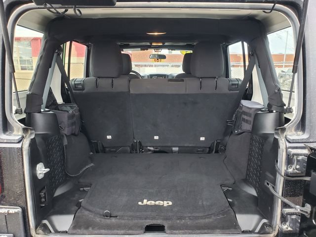 Used 2015 Jeep Wrangler Unlimited Sport w/ Connectivity Group image 10