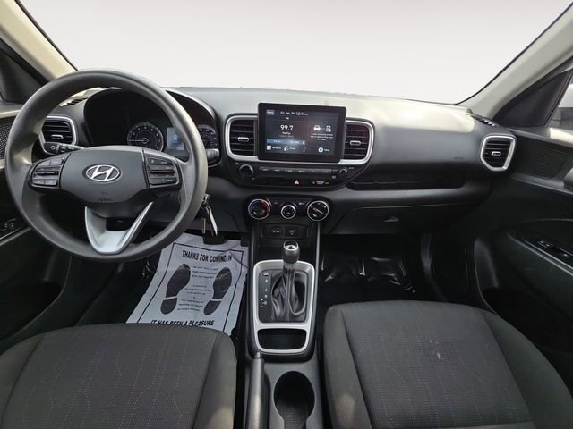 Used 2021 Hyundai Venue SE image 10